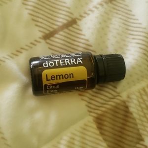 [NEW] doterra 🍋LEMON 🍋 Essential Oil
